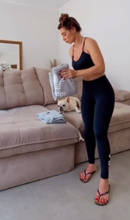 Whendy Tavares feet photo thumbnail