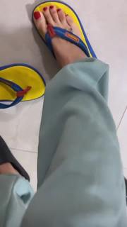 Whendy Tavares feet photo thumbnail