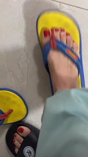 Whendy Tavares feet photo thumbnail