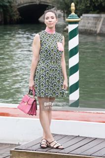 Whitney Cummings feet photo thumbnail