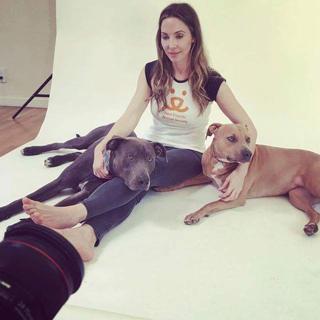 Whitney Cummings feet photo thumbnail