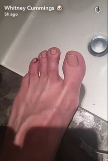 Whitney Cummings feet photo thumbnail