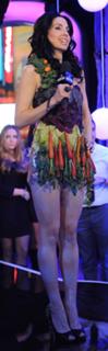 Whitney Cummings feet photo thumbnail