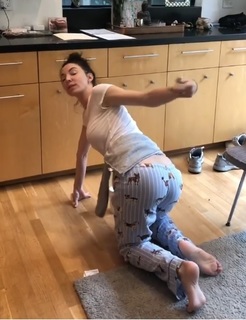 Whitney Cummings feet photo thumbnail