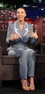 Whitney Cummings feet photo thumbnail