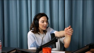 Whitney Cummings feet photo thumbnail