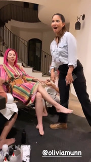 Whitney Cummings feet photo thumbnail