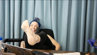 Whitney Cummings feet photo thumbnail