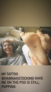Whitney Cummings feet photo thumbnail