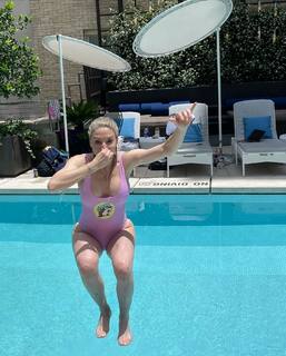 Whitney Cummings feet photo thumbnail