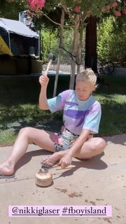 Whitney Cummings feet photo thumbnail