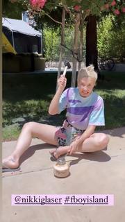 Whitney Cummings feet photo thumbnail