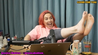 Whitney Cummings feet photo thumbnail