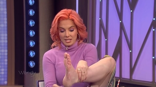 Whitney Cummings feet photo thumbnail