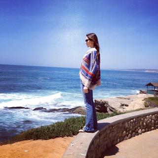 Whitney Cummings feet photo thumbnail