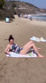 Whitney Cummings feet photo thumbnail