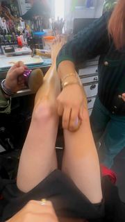 Whitney Cummings feet photo thumbnail