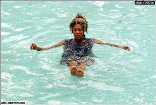 Whitney Houston feet photo thumbnail