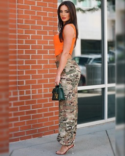 Whitney Johns feet photo 7