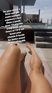 Whitney Johns feet photo 14