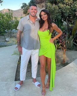 Whitney Johns feet photo 19