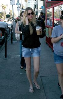 Whitney Port feet photo thumbnail