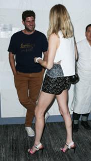 Whitney Port feet photo thumbnail