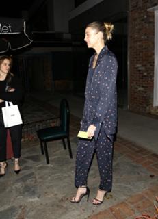 Whitney Port feet photo thumbnail