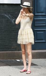 Whitney Port feet photo thumbnail