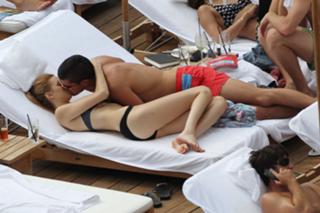 Whitney Port feet photo thumbnail