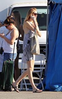 Whitney Port feet photo thumbnail