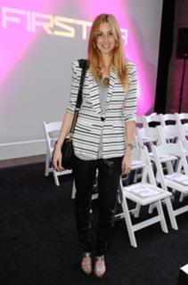 Whitney Port feet photo thumbnail