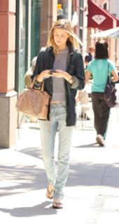 Whitney Port feet photo thumbnail