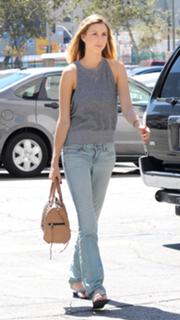 Whitney Port feet photo thumbnail