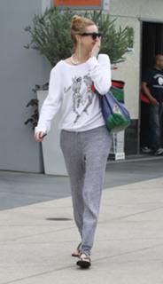 Whitney Port feet photo thumbnail