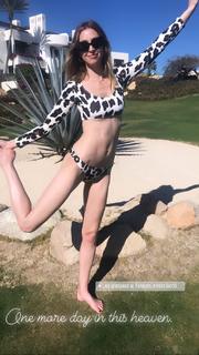 Whitney Port feet photo thumbnail