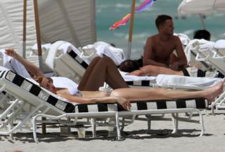 Whitney Port feet photo thumbnail