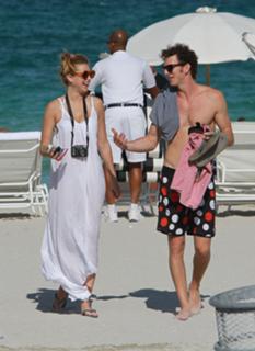 Whitney Port feet photo thumbnail