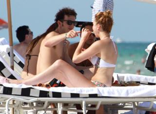 Whitney Port feet photo thumbnail