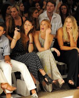 Whitney Port feet photo thumbnail