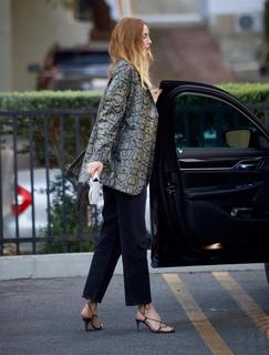 Whitney Port feet photo thumbnail