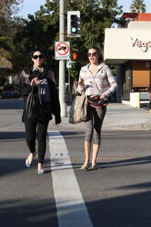 Whitney Port feet photo thumbnail