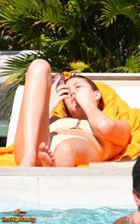 Whitney Port feet photo thumbnail