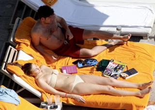 Whitney Port feet photo thumbnail