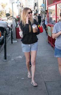 Whitney Port feet photo thumbnail