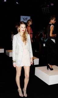 Whitney Port feet photo thumbnail