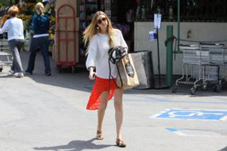Whitney Port feet photo thumbnail
