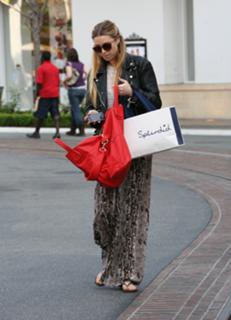 Whitney Port feet photo thumbnail