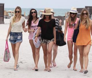 Whitney Port feet photo thumbnail