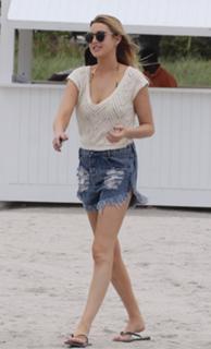 Whitney Port feet photo thumbnail